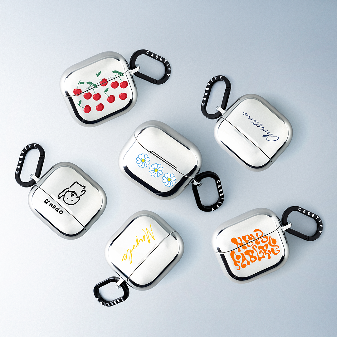 HUNTR/X Zoey Earbuds Case | AirPods Pro 2 / Earbuds Mirror Case / Silver | Image 4