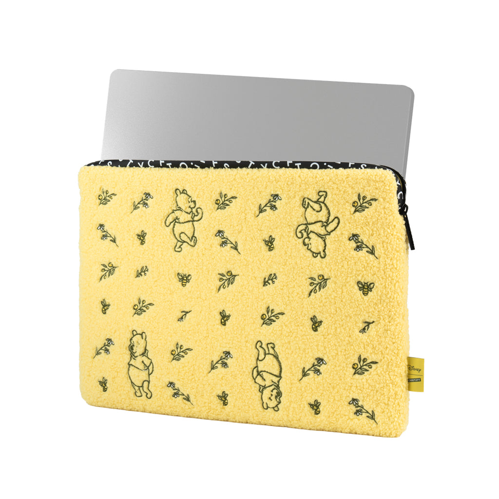 Winnie the Pooh Tossed Floral Teddy Laptop Sleeve