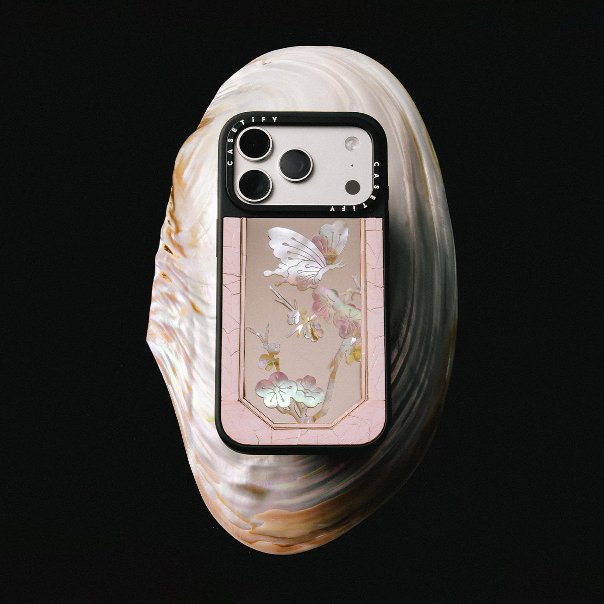 [PRE-ORDER] Miss Sohee Mother of Pearl Silver Mirror Case - Pink - iPhone 17 Pro Max