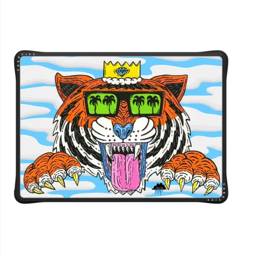 King Louis the Tiger | MacBook Pro 14-inch (M1 - M5) / MacBook Impact Case / Black | Image 2