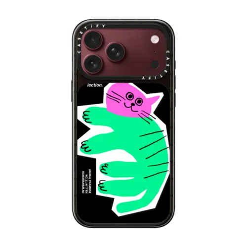 Animal Paradise no.11 kitten | iPhone 18 Pro Max / Impact Case MagSafe Compatible - Glossy / Glossy Black | Image 1