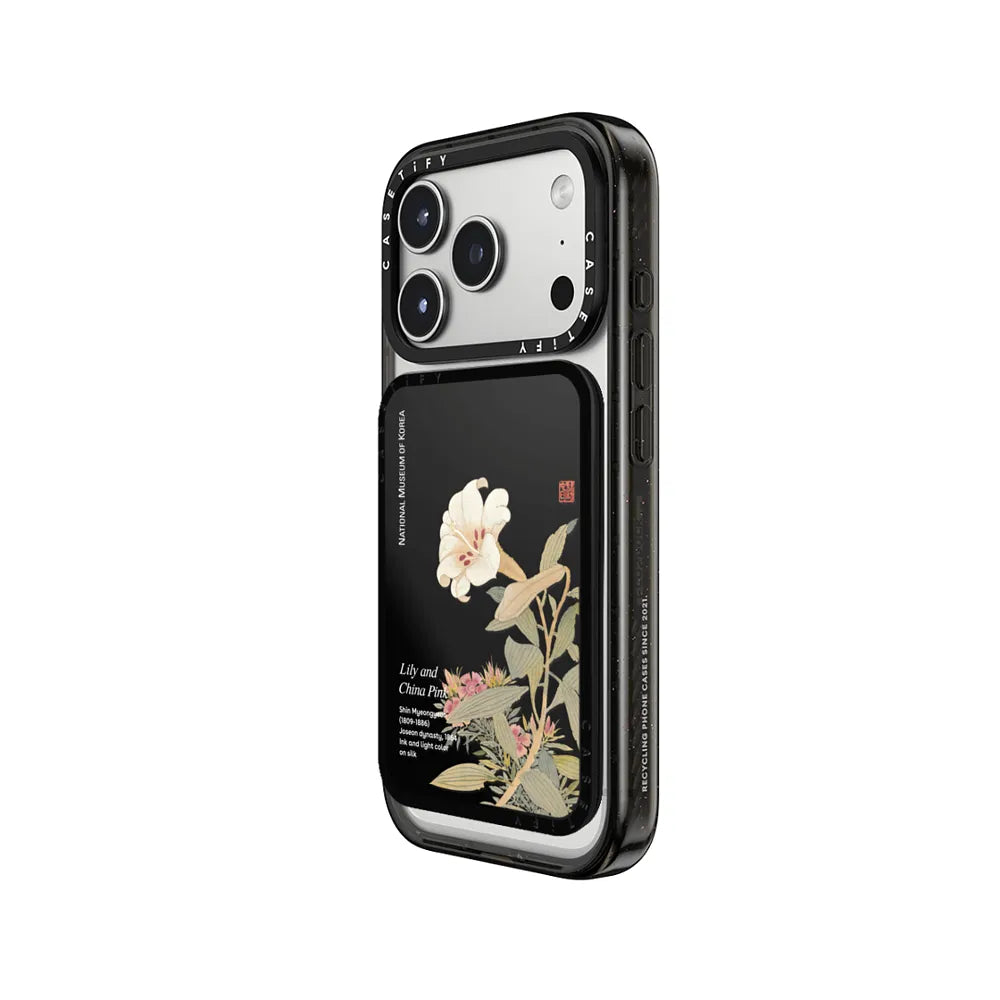 NMK Lily Snappy Cardholder Stand