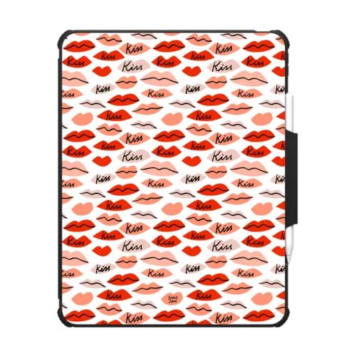 Kiss Kiss | iPad Pro 13-inch (M4/M5) / iPad Impact Folio Case / Black | Image 1