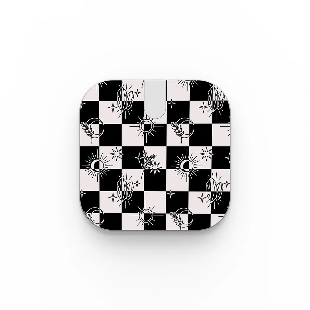 Witchy checkered print