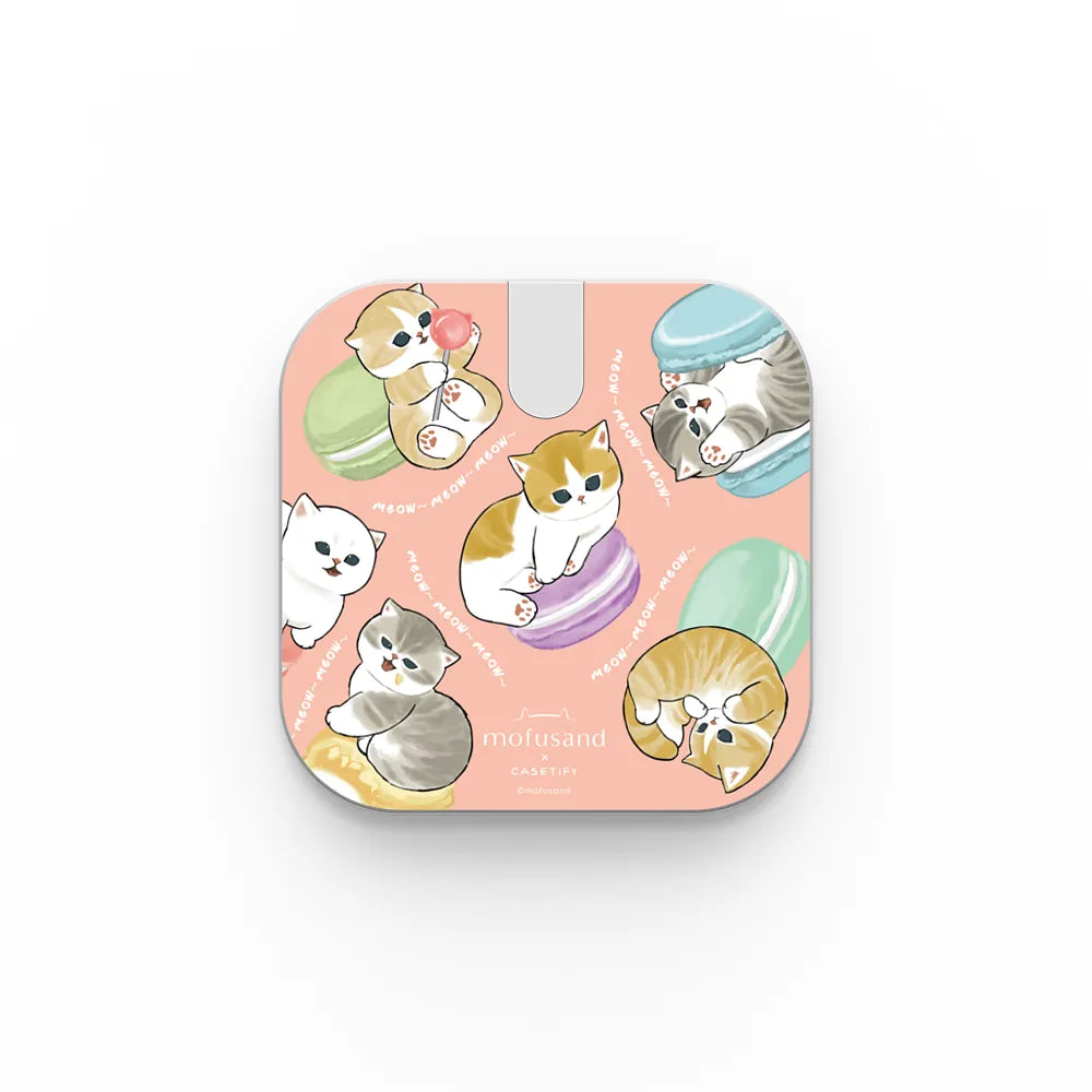 Do Nothing or Macaroon 2-in-1 charging stand