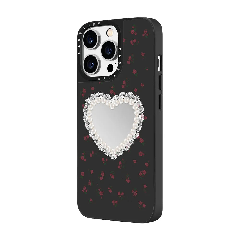 Gothic Pearly Heart