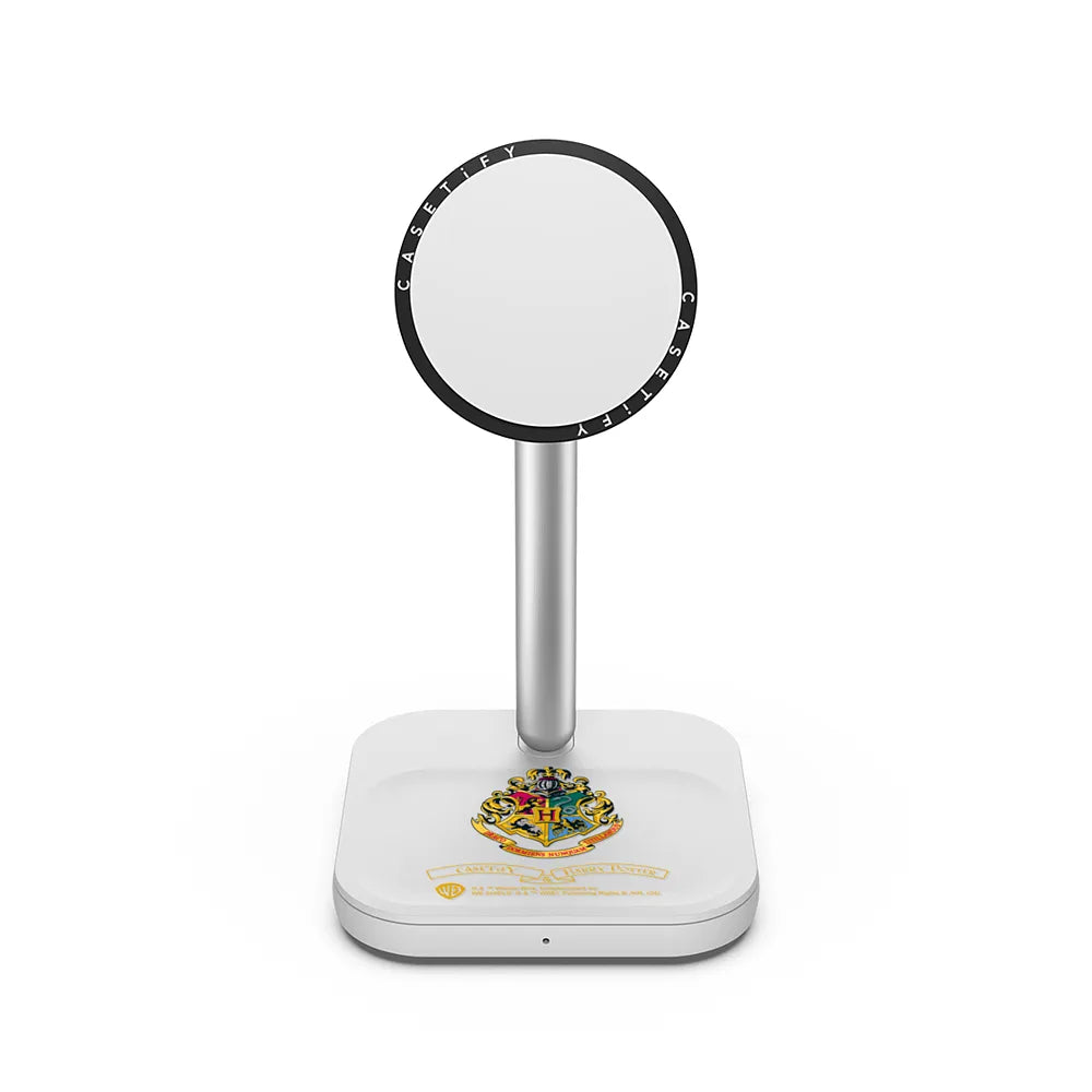 Hogwarts Crest PowerThru 2-in-1 Charging Stand | Image 1