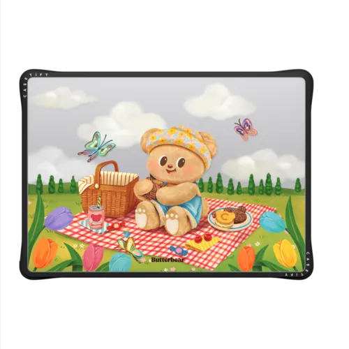 Picnic Butterbear Laptop Case | MacBook Pro 14-inch (M1 - M5) / MacBook Impact Case / Black | Image 2