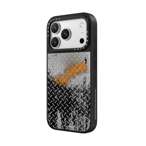YANGI Metalic Checkered Plate Case | iPhone 17 Pro Max / Mirror Case MagSafe Compatible / Silver on Black | Image 2