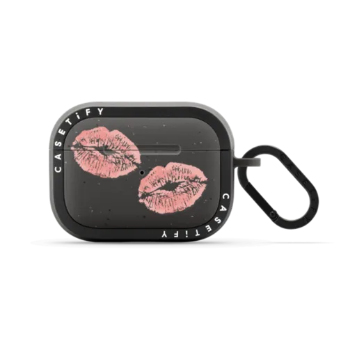 Ami's Kiss | AirPods Pro 2 / Earbuds Bounce Case / Matte Charcoal | Image 1