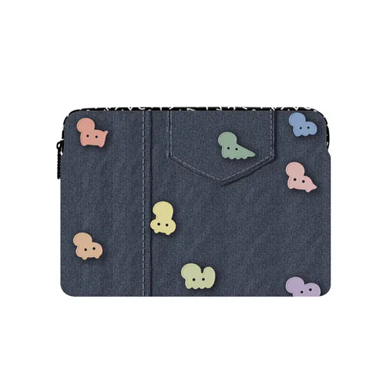 Dino on Jeans | Image 1