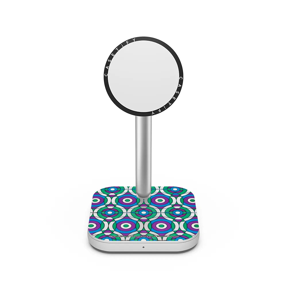 V&A Geometry Edit, Bullseye 3 PowerThru 2-in-1 Charging Stand | Image 1