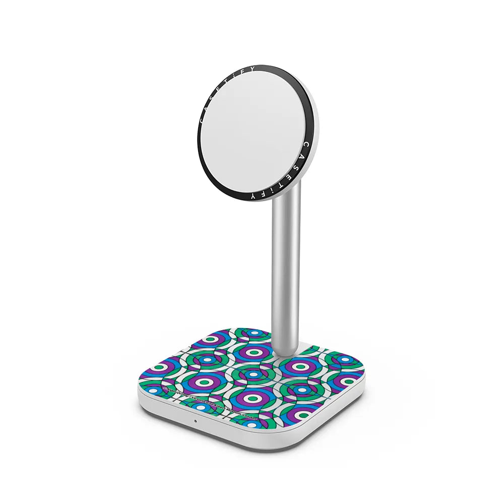 V&A Geometry Edit, Bullseye 3 PowerThru 2-in-1 Charging Stand