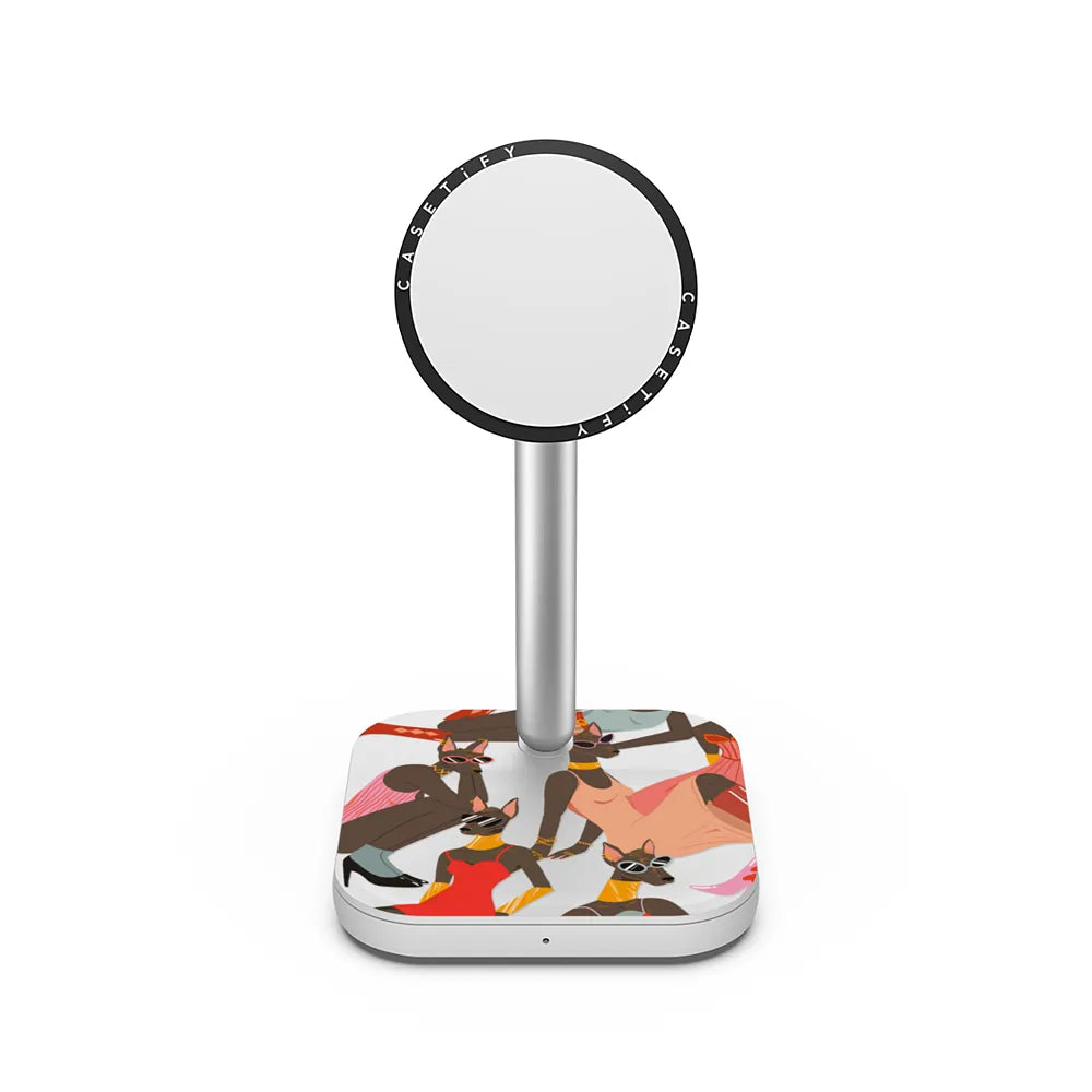La Diva Chupacabras 2-in-1 Charging Stand | Image 1