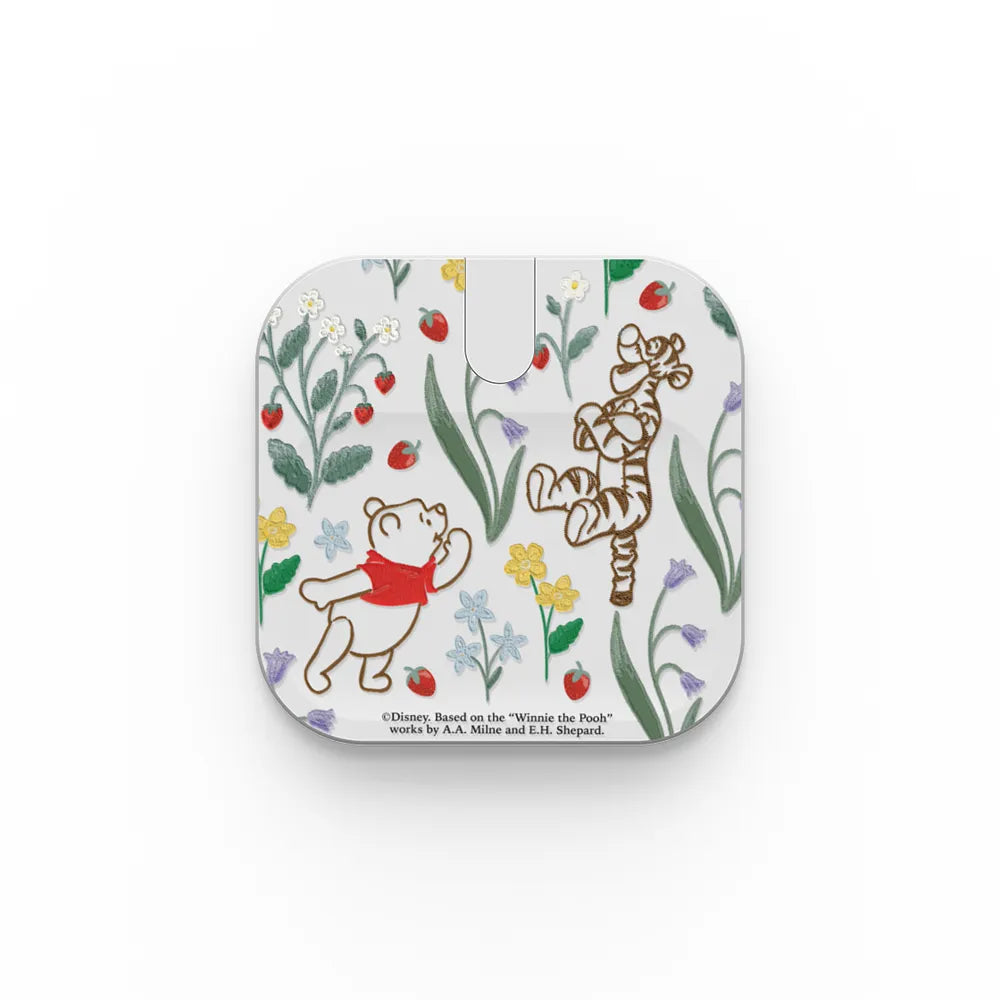 Winnie The Pooh Embroidered Floral Pattern 2-in-1 Charging Stand