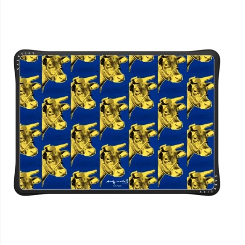 Cows (1971) Andy Warhol Laptop Case | MacBook Air 13-inch (M1 / Intel) / MacBook Impact Case / Black | Image 2