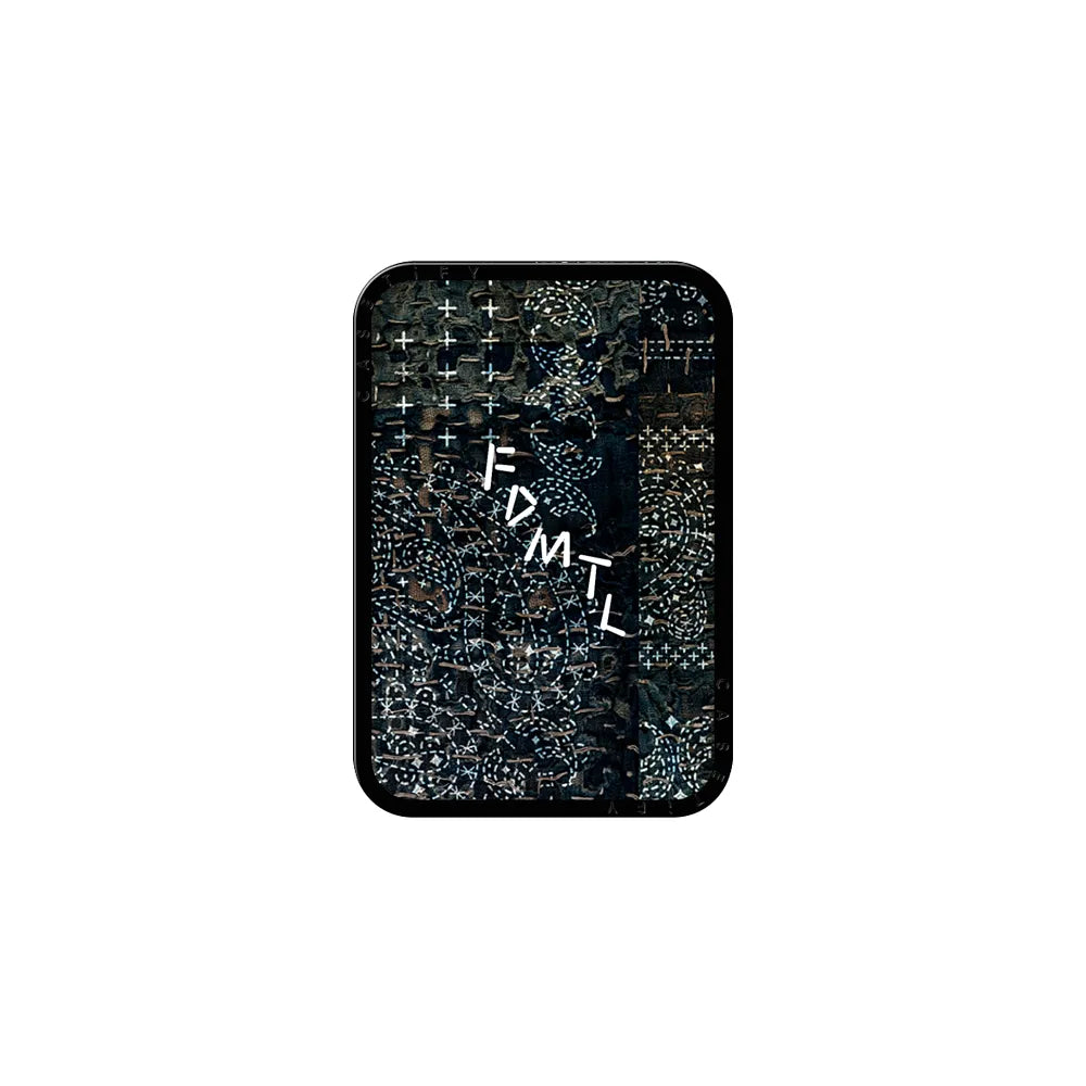 Sashiko Paisely Snappy Cardholder Stand