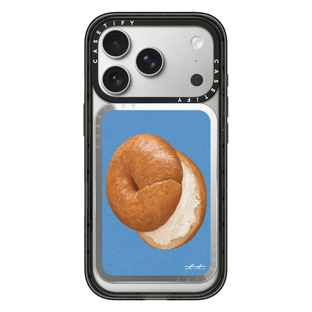 BAGEL WITH CREAM CHEESE | Image 1