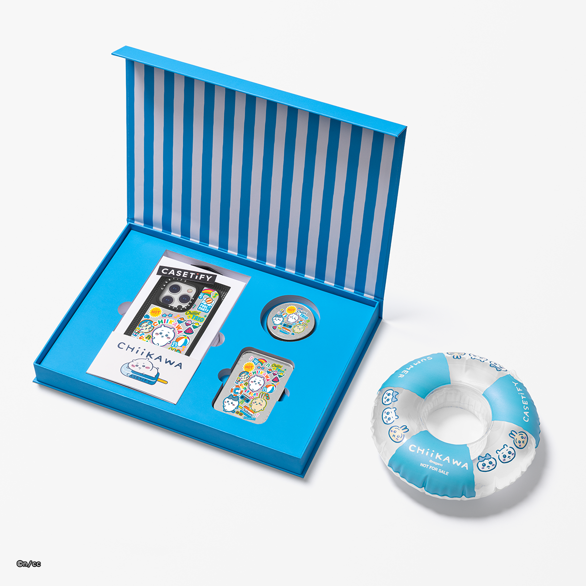 Chiikawa Summer Party Premium Box Set - iPhone 16 Pro Max