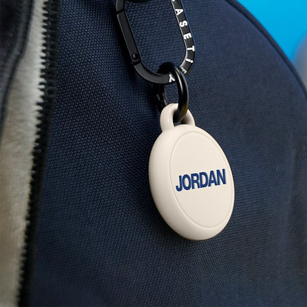 Hello Kitty Organic Milk AirTag Holder | AirTag / AirTag Holder / Licorice | Image 5
