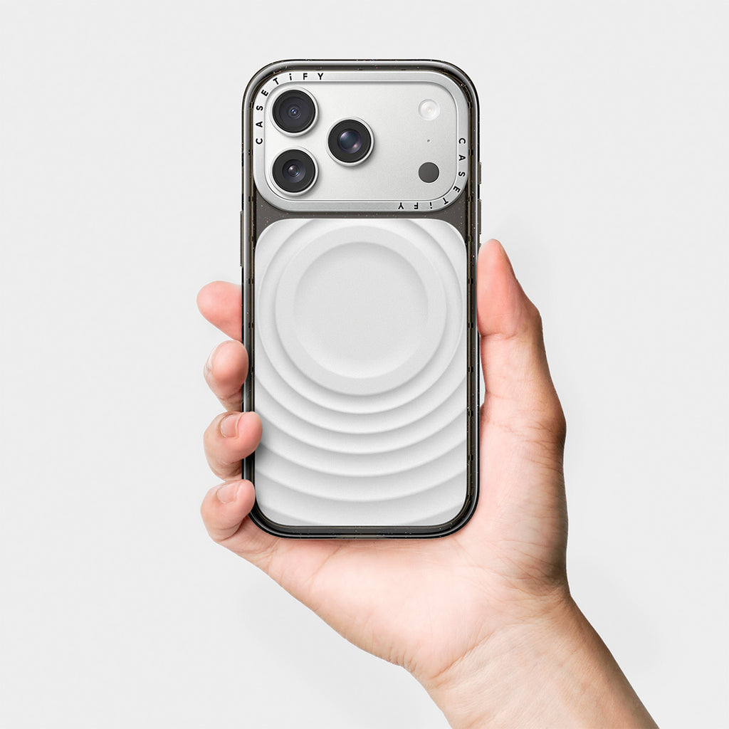 iPhone 18 Pro Max - Alloy Ripple Case - Silver on Glossy Black