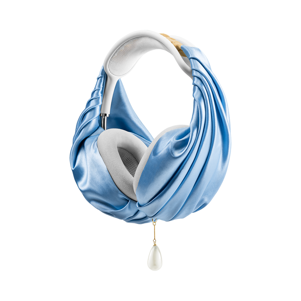 Girl with a Pearl Earring Collectible Headphone Cover | Image 1